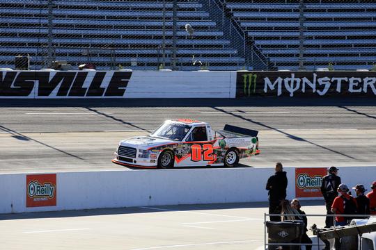 Hill Battles Loose Truck and Brake Issue for Top-Twenty Finish at Martinsville